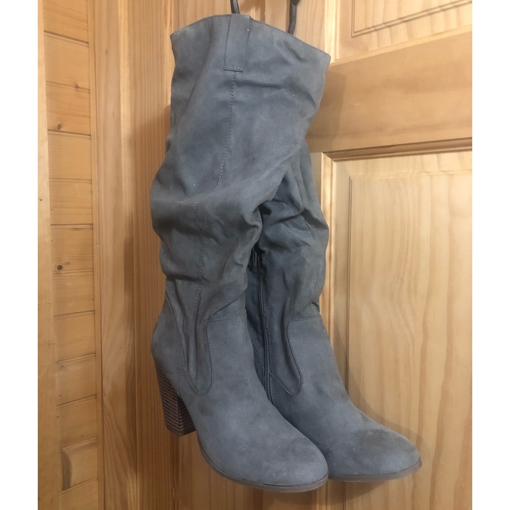 NWOT Boots